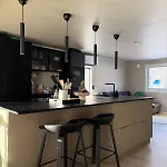 Prázdninový dům Stor Enebolig Med Stor Inngjerdet Hage Og Lekestativ! Perfekt For Barnefamilier